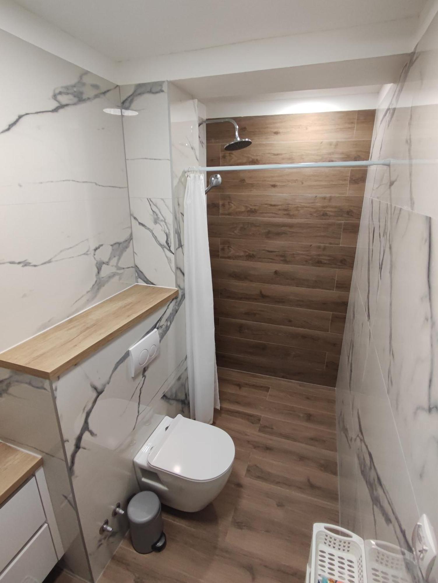 Apartments Saric Makarska Bagian luar foto